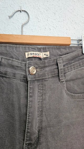 Pantalón vaquero gris pitillo T-38