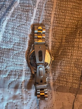 Reloj Lotus Hombre Dorado y Plateado