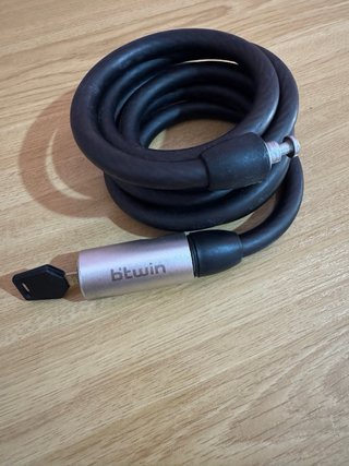Soporte bici, candado y bomba