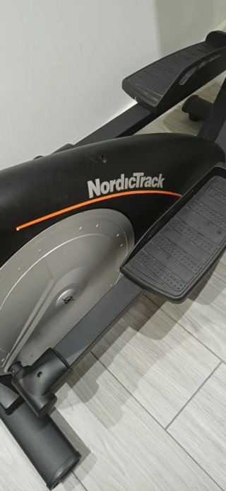 Bicicleta Elíptica NordicTrack E 400