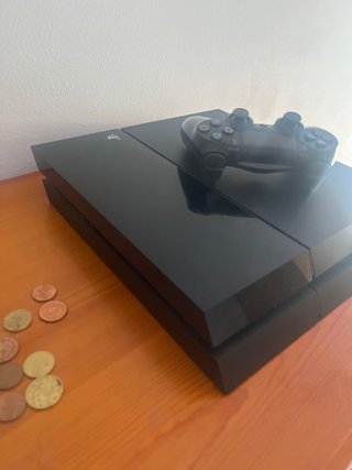 Consola PS4 Fat Negra + Mando