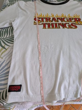 Camiseta Stranger Things Zara Talla XS