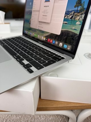 MacBook Air m1 8/256gb NUEVO