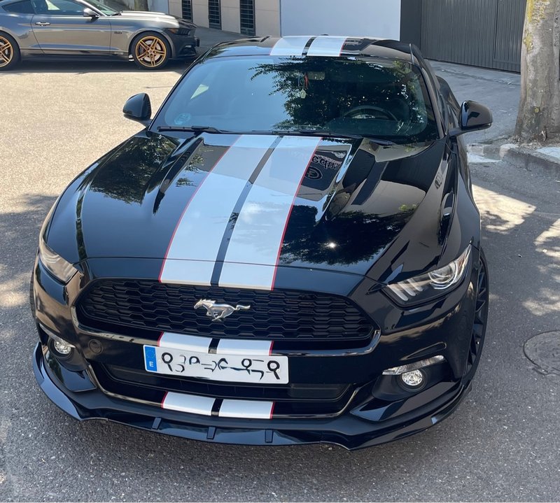 Ford Mustang 2017 - foto 1