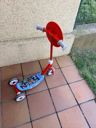 Patinete 3 Ruedas Capitán América Niño