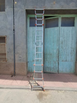 Escalera aluminio plegable