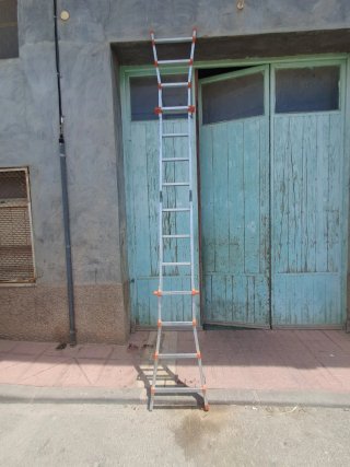 Escalera aluminio plegable