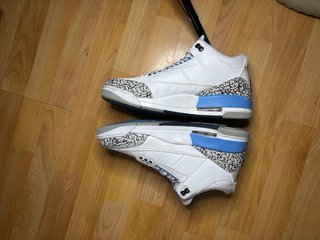 Air Jordan 3 Blanco y Azul Claro