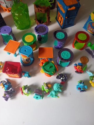 Lote Juguetes Super Zings