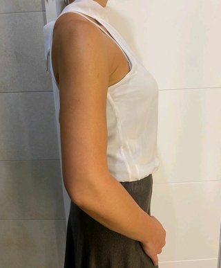 Blusa sin mangas color blanco. Talla XS.Vero Moda