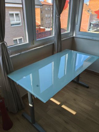 Mesa escritorio cristal y metal gris