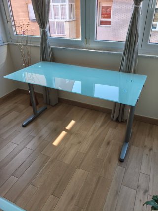 Mesa escritorio cristal y metal gris
