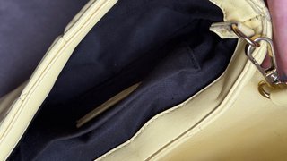 Bolso bandolera acolchado ZARA – Amarillo pastel