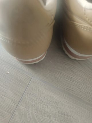 Nike Cortez Beige/Rojo Talla 38
