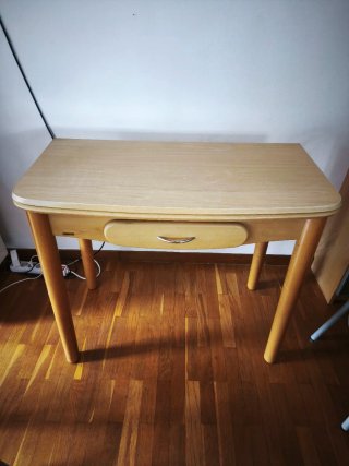 Mesa de cocina con 3 sillas 90x45/ ampliable a 90x
