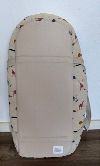 Nido reductor Liewood estampado safari