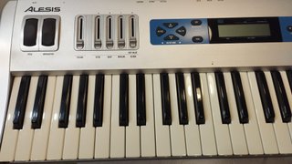 Alesis QS 6.2 Sintetizador Teclado