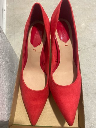 Zapatos de tacón stiletto rojos