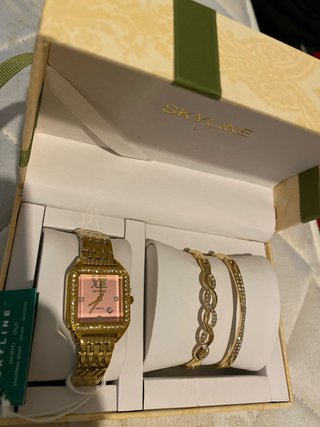 Set de Reloj y Pulseras Skyline Dorado