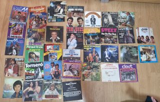 Lote 24 LP + 29 Singles + Tocadiscos