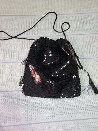 Bolso negro lentejuelas