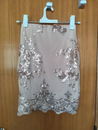 Conjunto top y falda lentejuelas