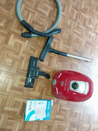 Aspiradora Rowenta Compacteo Ergo Roja