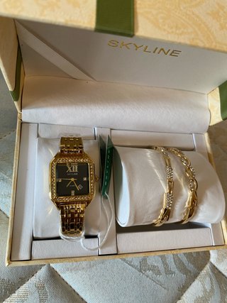 Reloj y Pulseras Skyline Dorados
