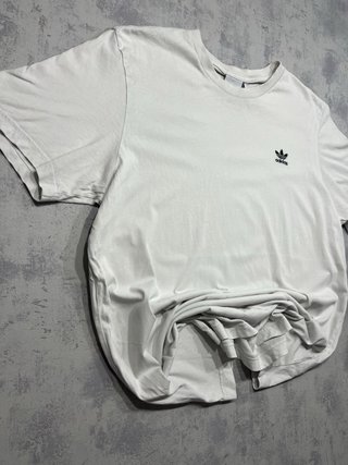 Camiseta Adidas Blanca