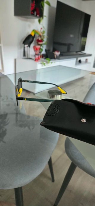 Gafas Ray-Ban Ferrari Hombre Negro Amarillo