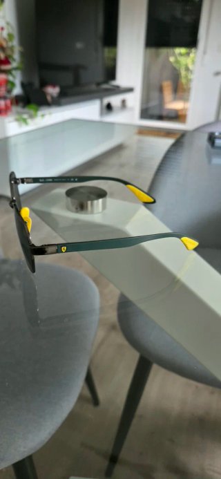 Gafas Ray-Ban Ferrari Hombre Negro Amarillo