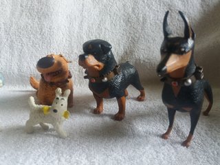 LOTE FIGURAS PVC PERROS COMICS SPAIN, DISNEY...