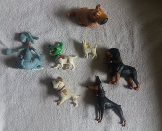 LOTE FIGURAS PVC PERROS COMICS SPAIN, DISNEY...