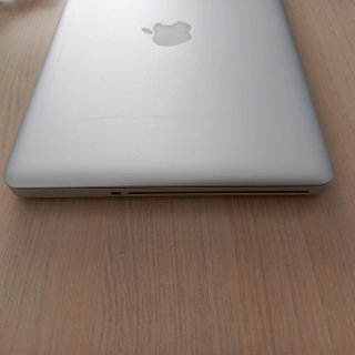 MacBook Pro Apple Plata y Azul