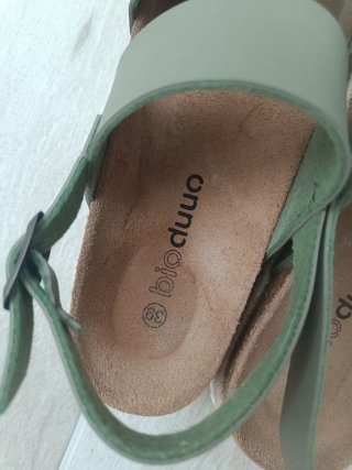 Sandalias bio Bioduuo Verde caqui.