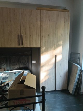 Armadio a ponte beige/bianco