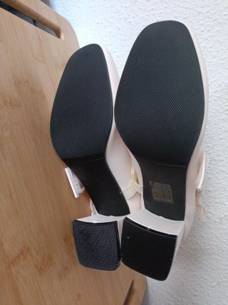 Zapatos tacón beige talla 38