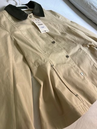 Chaqueta beige y verde Talla M