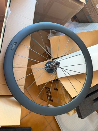 Ruedas carbono bujes titanio cerámicos nuevas