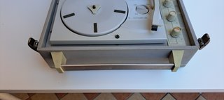 Giradischi Vintage Portatile Lesa Lesaphon – Moder