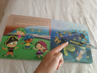 Libro de pestañas de los Little Einsteins