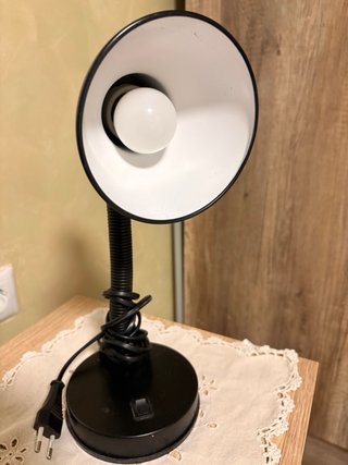 Lámpara de escritorio negra