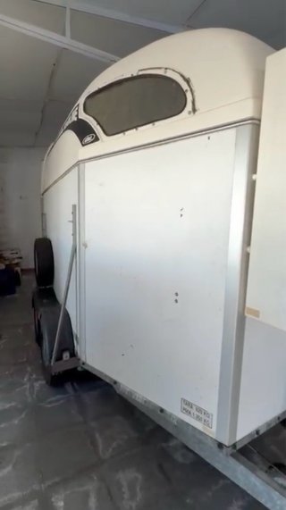 Remolque para caballos STARLINE