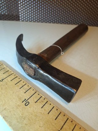 Martillo de carpintero forjado