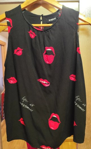 Blusa Desigual sin mangas Talla S