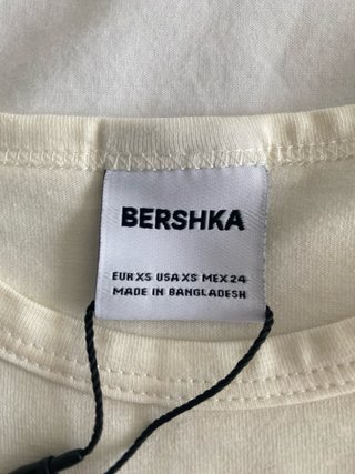 Camiseta Bershka crop XS beige