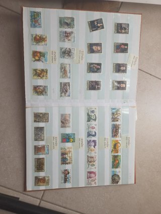 Álbum de sellos de vaios paises series completas