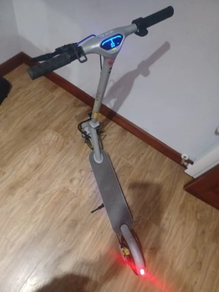Patinete eléctrico casi nuevo