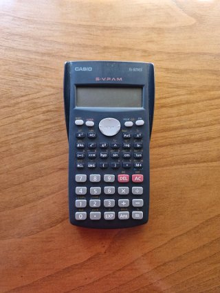 Calculadora Casio fx-82MS