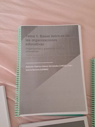 Libros UNED grado educación infantil primer año